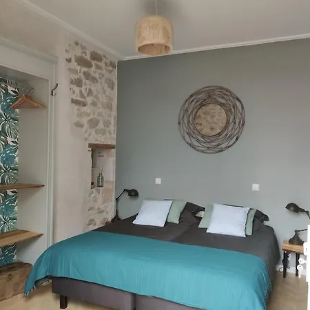 Les Sequoias Guest house