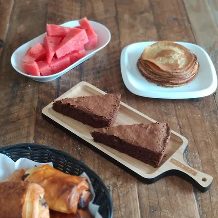 Les Sequoias Pensionat Sauveterre-de-Guyenne