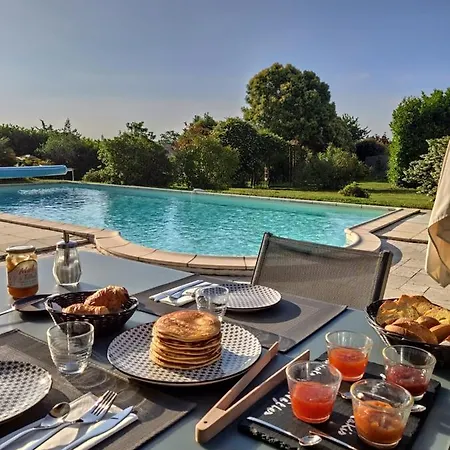 Guest house Les Sequoias