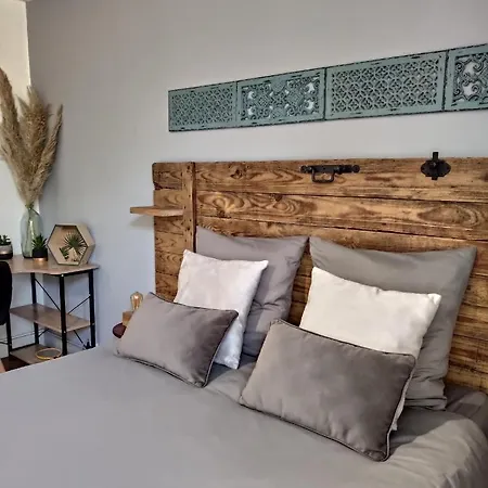 Les Sequoias Pensionat Sauveterre-de-Guyenne