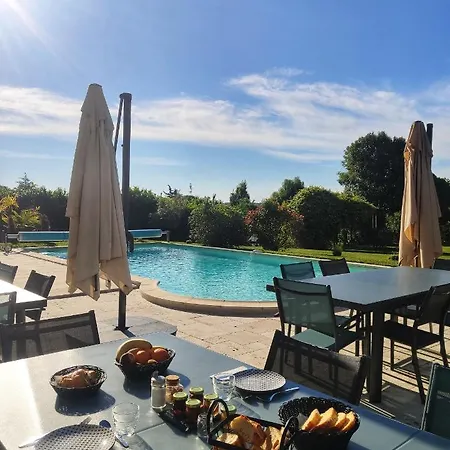 Les Sequoias Pensionat Sauveterre-de-Guyenne