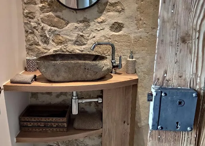 ゲストハウス Les Sequoias Sauveterre-de-Guyenne