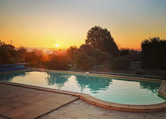 Les Sequoias ゲストハウス