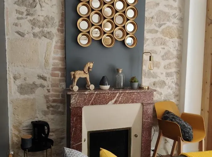 ゲストハウス Les Sequoias Sauveterre-de-Guyenne