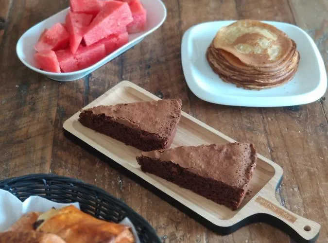 Les Sequoias ゲストハウス Sauveterre-de-Guyenne