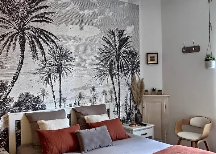 ゲストハウス Les Sequoias *