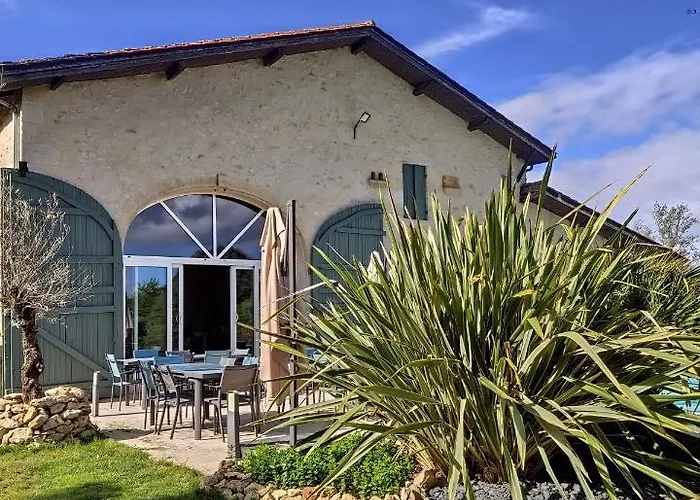 ゲストハウス Les Sequoias