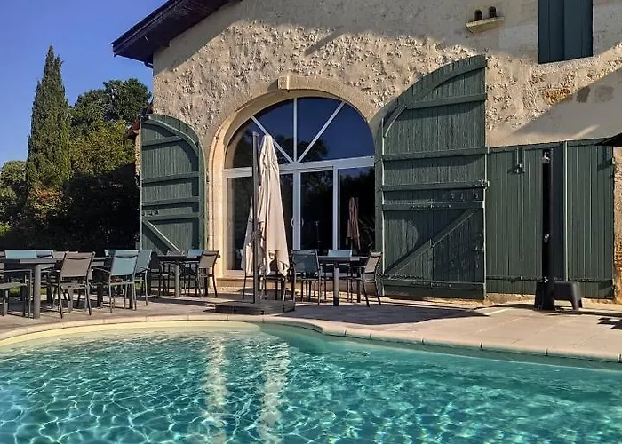 Les Sequoias ゲストハウス *